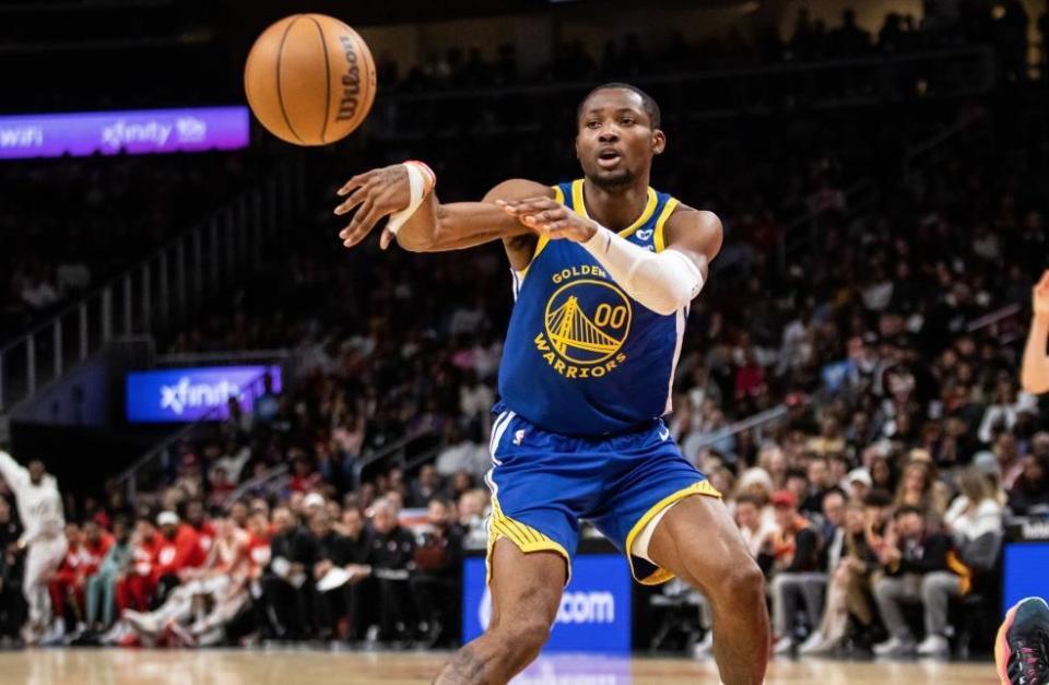 MK体育官网-一针见血！科尔点明库明加未来任务 不改变在勇士难有出场机会